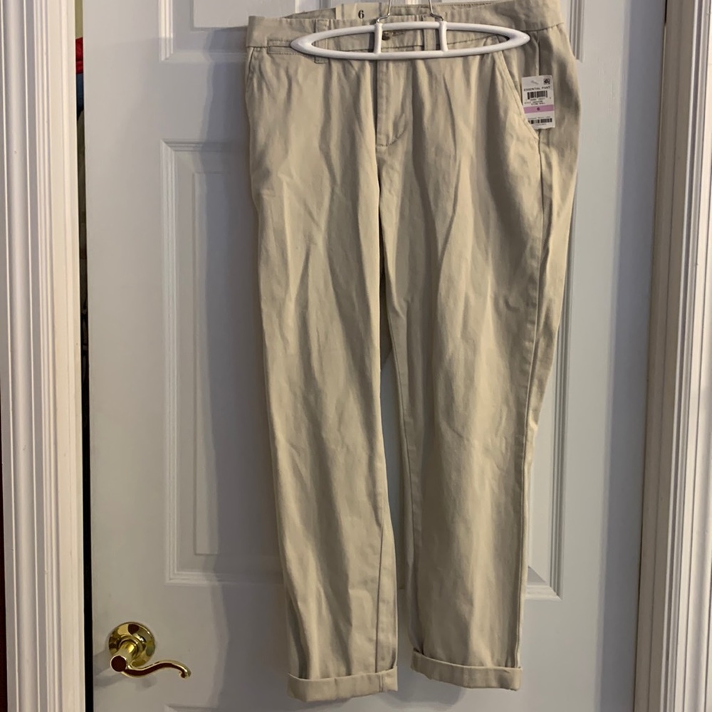 Maison Jules ankle pants. Size 6